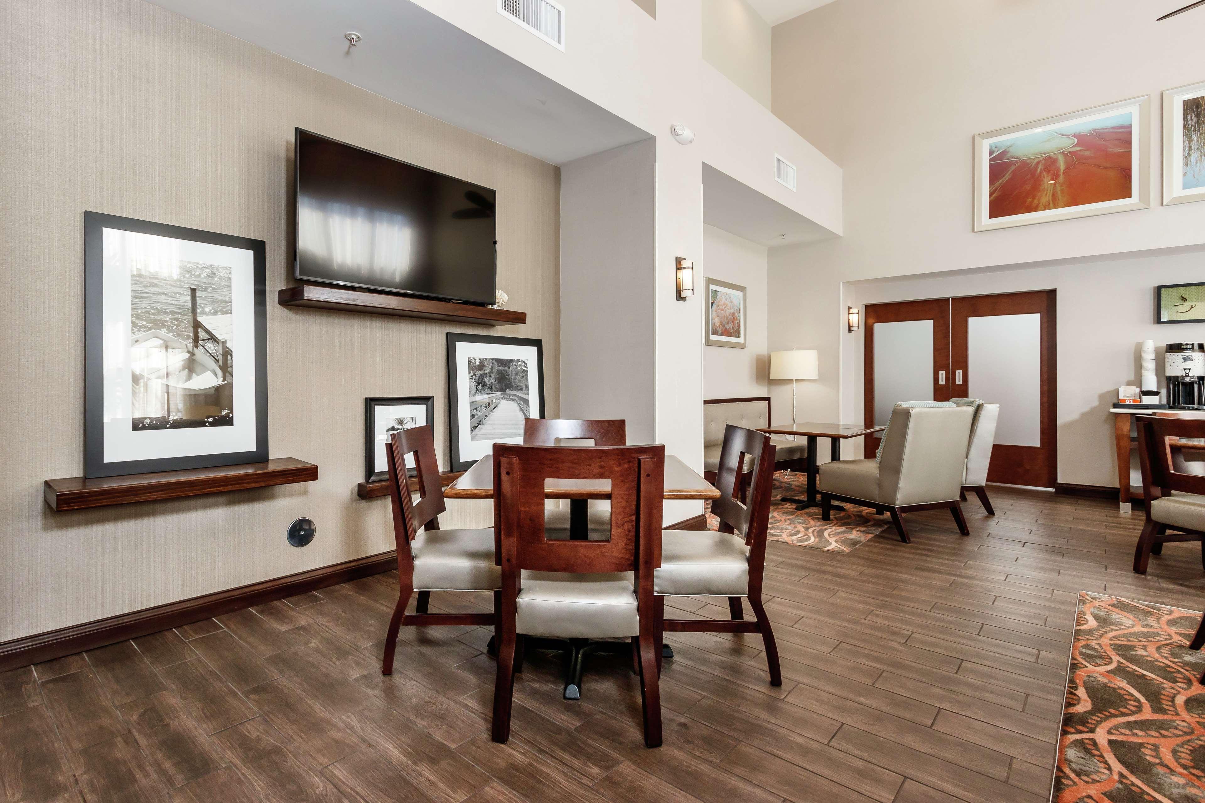 Hampton Inn & Suites Navarre Esterno foto
