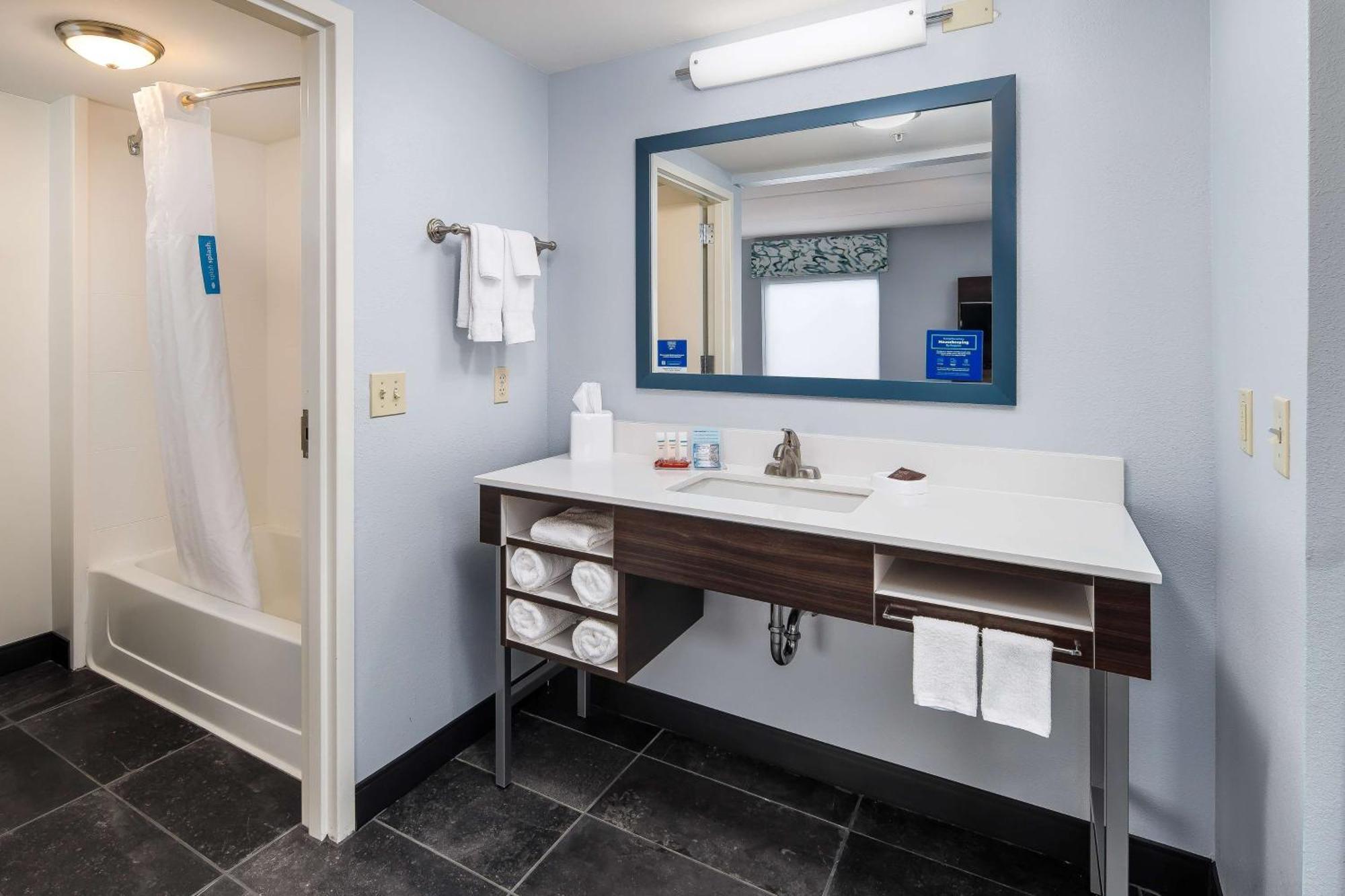 Hampton Inn & Suites Navarre Esterno foto